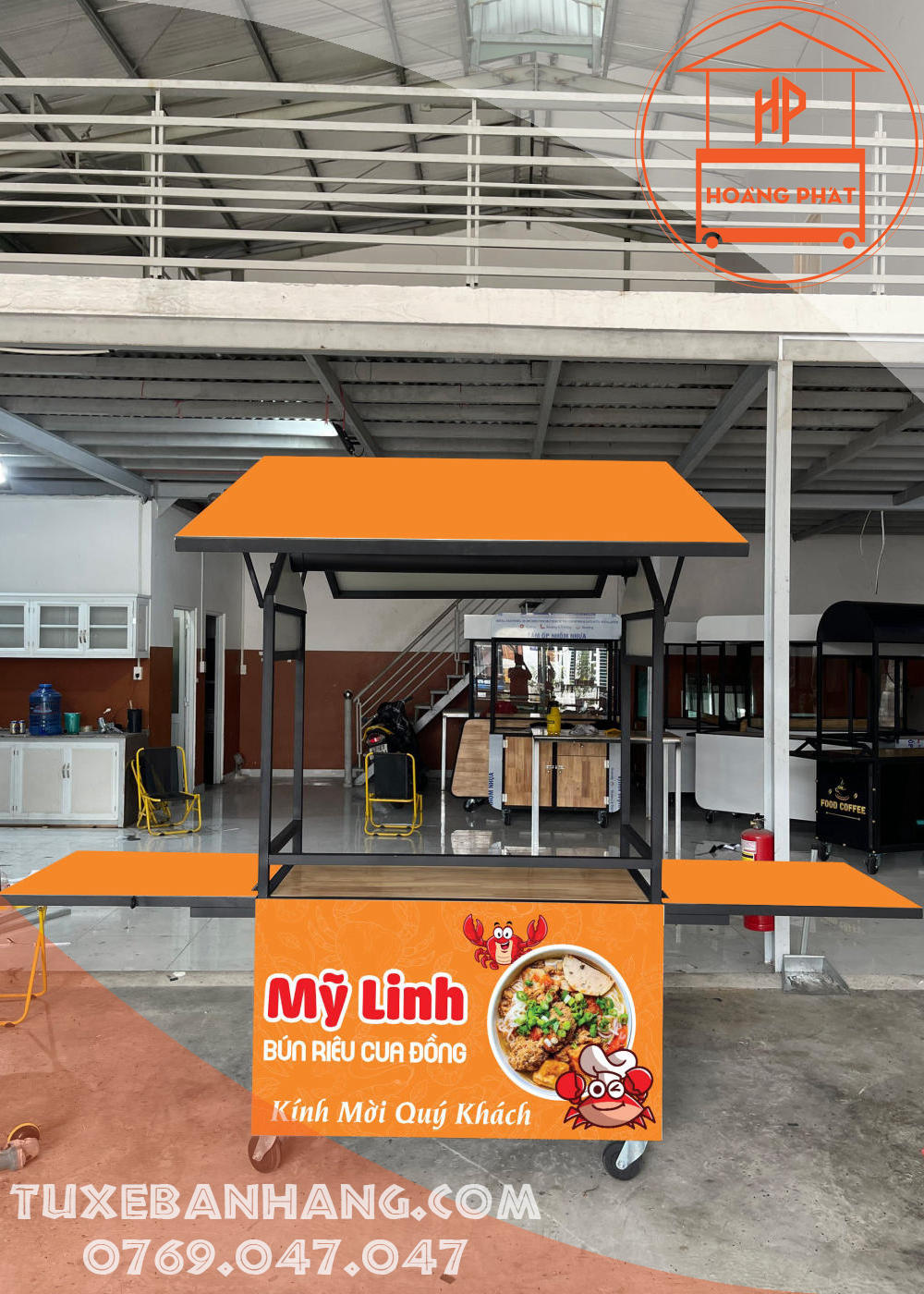 Xe bánh mì chả cá