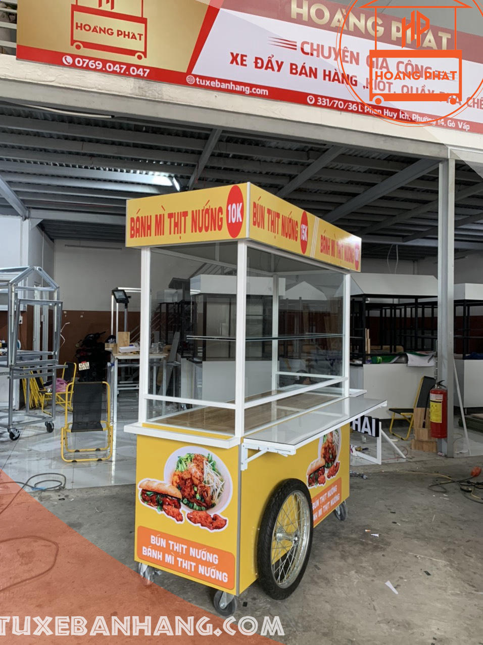 Xe bán bánh mì