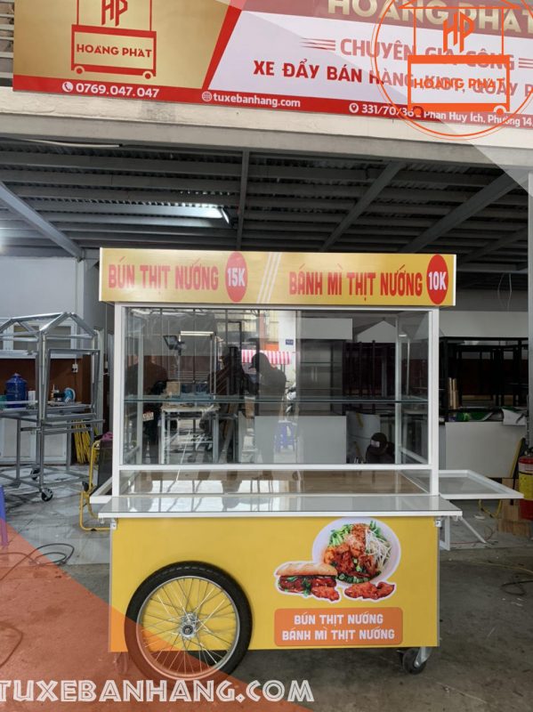Xe bán bánh mì